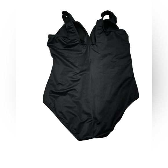 Miraclesuit! Size 18W-lose 10 lbs. instantly! Excellent condition! - Picture 2 of 6